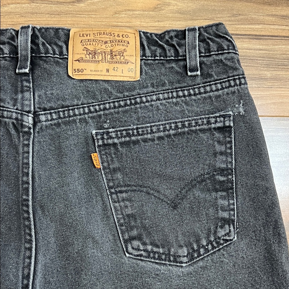 Vintage Levi's 550 Orange Tag Black Denim Shorts 
Sz W 42